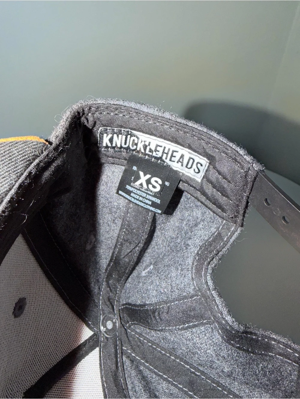 Knuckleheads XS Gray Wool Snapback with Tan suede like Brim
